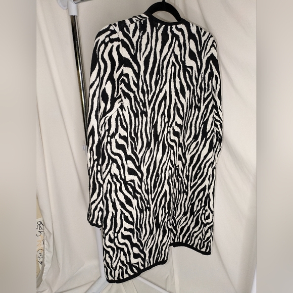 Rafaella Open Front Zebra Print Cardigan Sweater - Picture 2 of 5